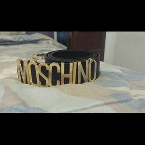 Moschino belt