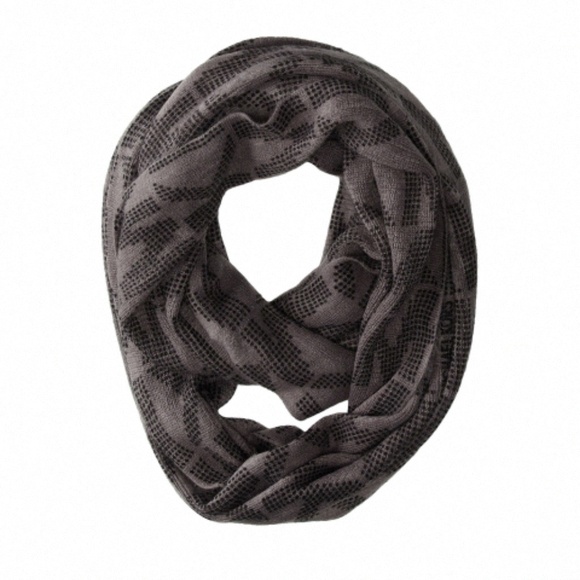 Michael Kors Infinity Jumbo Logo Scarf