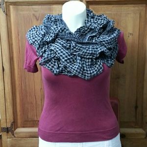 Black and Gray Checkered Stretch Scarf