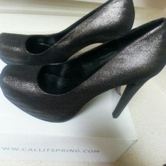 (SOLD) Beautiful Jessica Simpson Heels