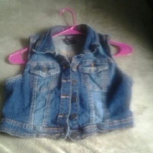 Blue jean half of vest jacket