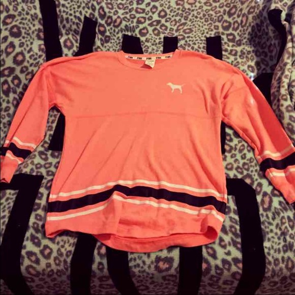 Gorgeous coral varsity crew - Picture 2 of 2