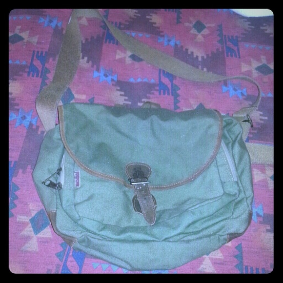 This is a canvas army green purse