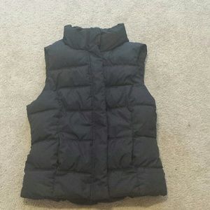 Gap puffer vest