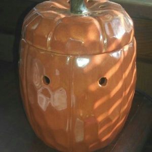 Scentsy Pumpkin warmer