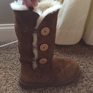 UGG AUSTRALIA tall button boots