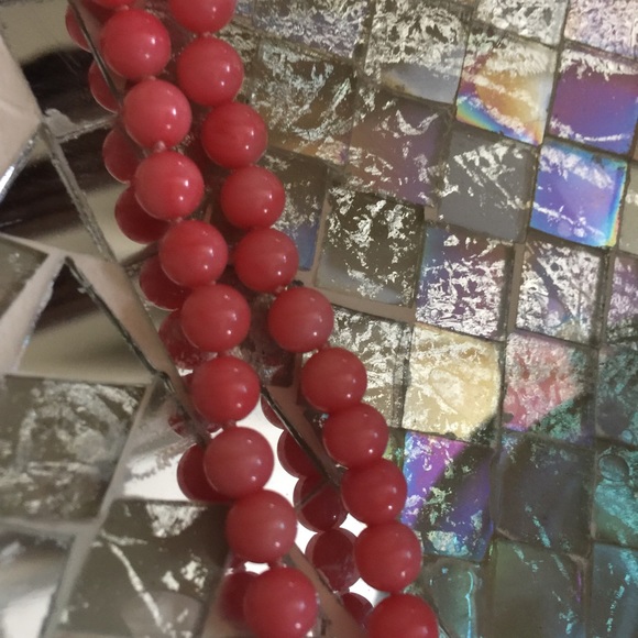 NWOT 36" Coral, Pyrite & Quartz Necklace - Picture 3 of 3