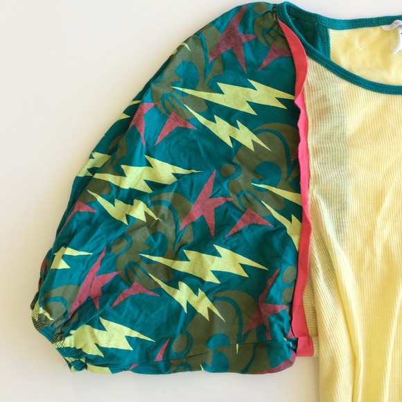 Kidrobot amazing top! EUC - Picture 2 of 4