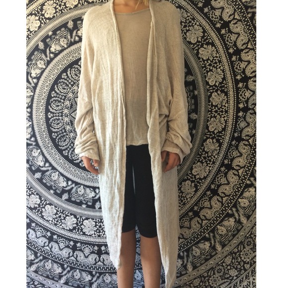 💖Sold💖 Brandy Melville Sweater Kimono