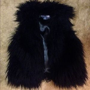 Black Faux fur vest size S/M