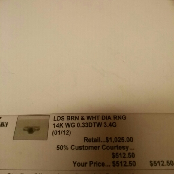 Flawless Ladies Brown & White Diamond Ring NWOT - Picture 3 of 4