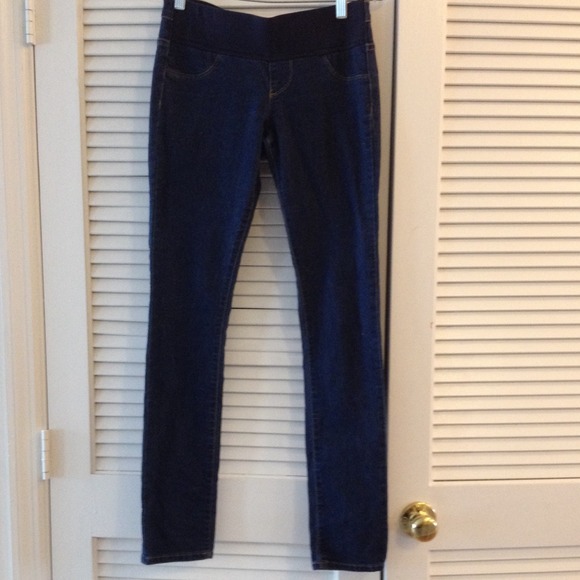 F21 Maternity jeggings!
