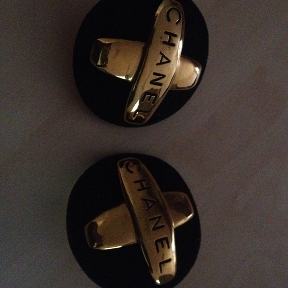 Vintage Chanel earrings AUTHENTIC