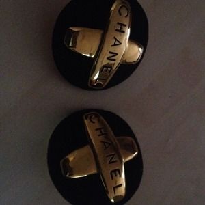 Vintage Chanel earrings AUTHENTIC