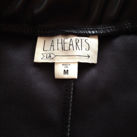 Leather skater skirt🌚 - Picture 3 of 4