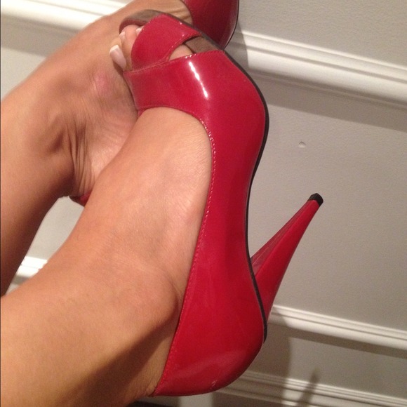 Michael Kors Patented leather RED pumps ❤️💃❤️💃❤️