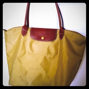 Reduced!! Yellow Authentic Longchamp handbag
