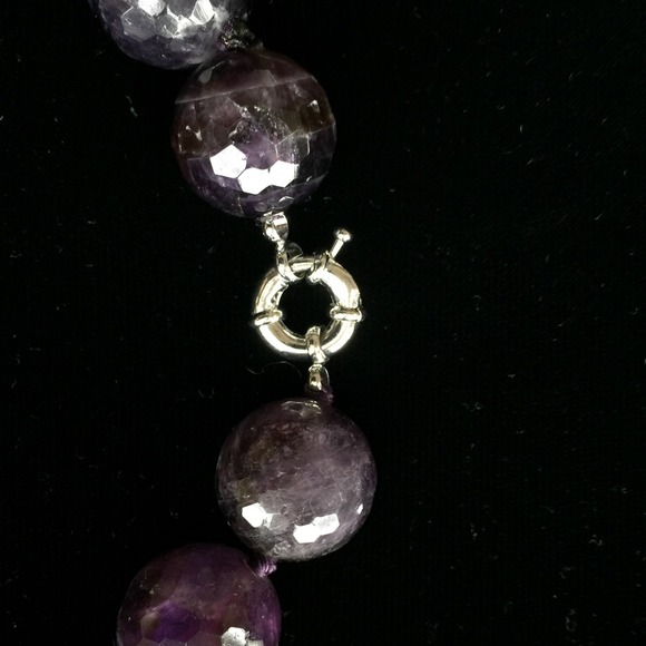 🎉HP🎉NWOT 18mm Amethyst 18" Necklace 18K GP Clasp - Picture 2 of 2