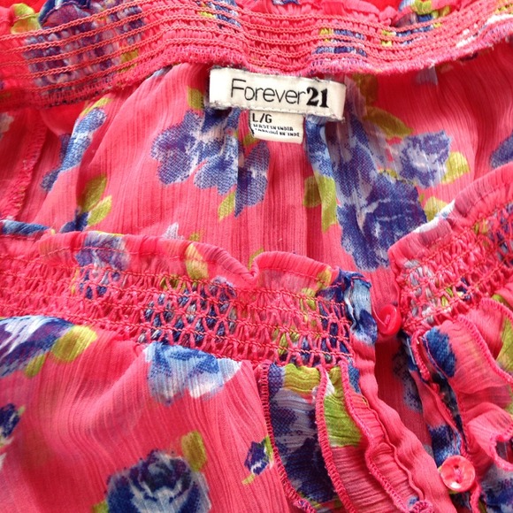 🌺Floral blouse🌺 - Picture 3 of 3