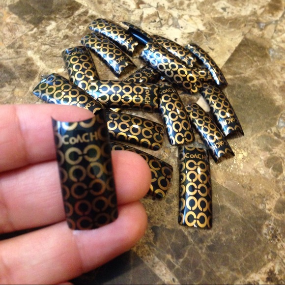 Black and Gold Nail Tips