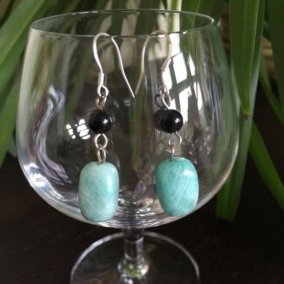Jewelry - NWOT Natural Amazonite & Onyx Earrings