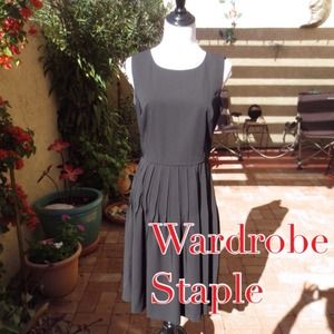 ✂️Reduced✂️Beautiful lined Calvin Klein dress!!