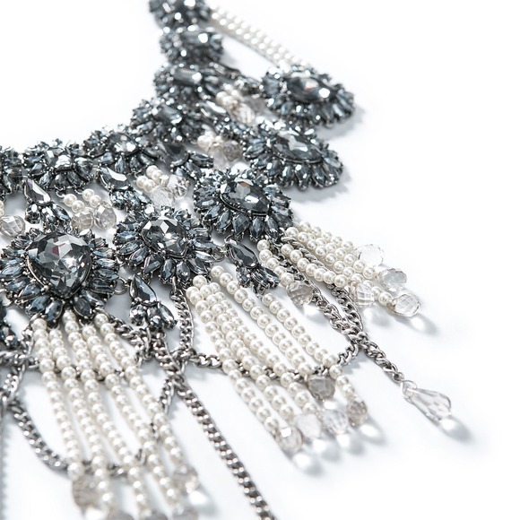 Pearl & Jewel Statement Necklace - Picture 3 of 4