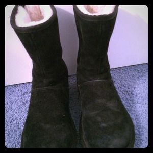 Back Uggs. ON HOLD!
