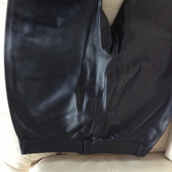 Leather pants, soft and buttery - Picture 3 of 3