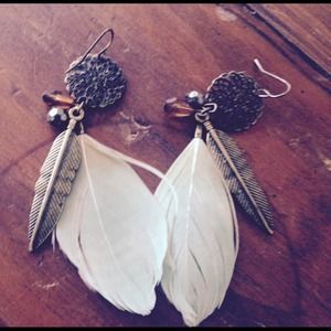 Bundle!! Feather earrings