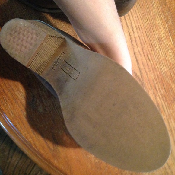 Boots - Picture 3 of 4
