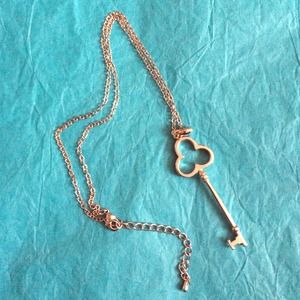 Trendy key pendant necklace
