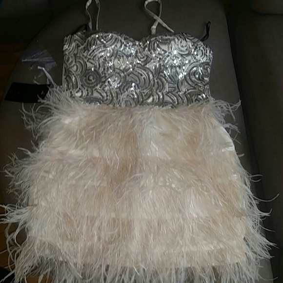 New BeBe Dress
