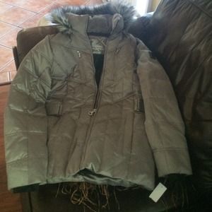 Lightweight insulated Jacket size M. Color grey.