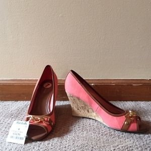 Tommy Hilfiger coral heels