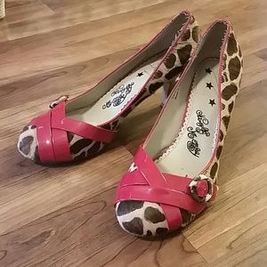 NAUGHTY MONKEY HEELS !!