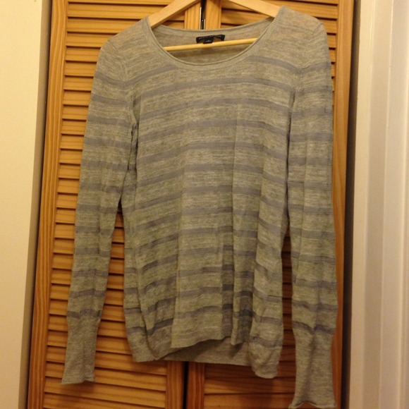 Banana Republic light sweater