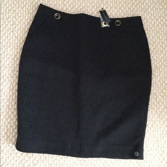 NWT The Limited black quilted skirt - Picture 1 of 3