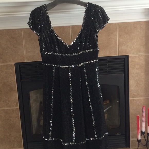 Black and sliver holiday dress - Picture 1 of 2