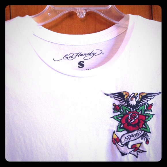 Ed Hardy T-Shirt!