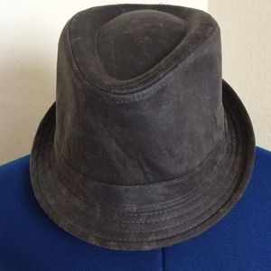 NWOT Dark Grey Suede Fedora