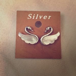 Swan silver studs