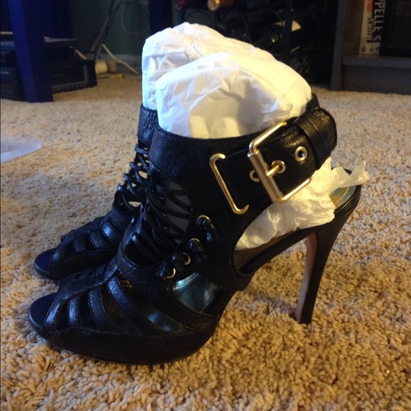 Vince camuto leather cage heels comfortable!