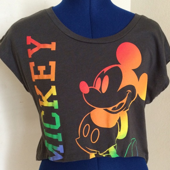 ❌❌SOLD❌❌NWOT Mickey high/low crop top