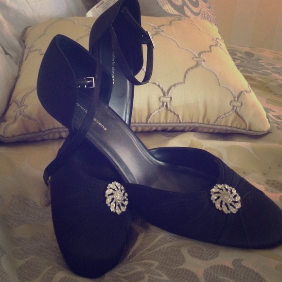 Like new dressy heels