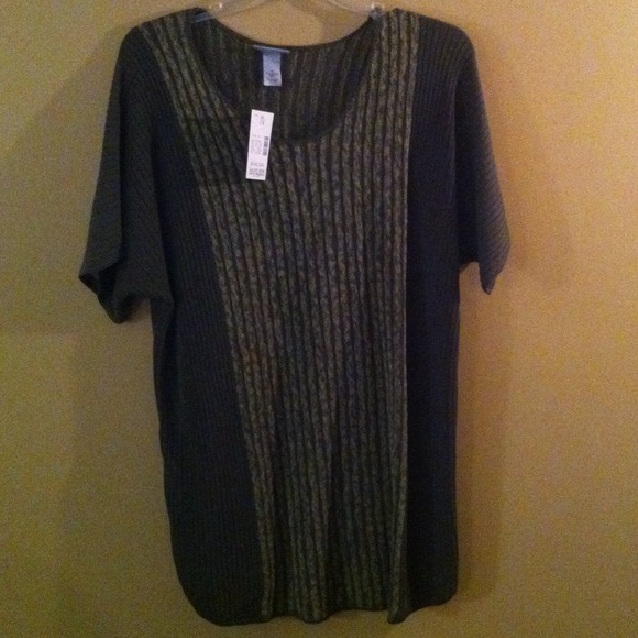 Bundle olive sweater and purple diamond sweater.