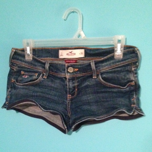 Hollister shorty shorts