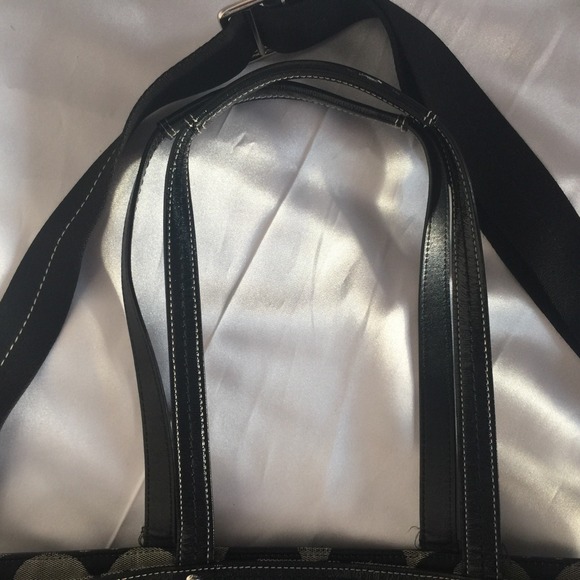 COACH BLACK LARGE TOTE💕 - Picture 2 of 4