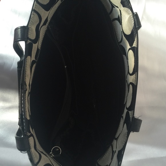 COACH BLACK LARGE TOTE💕 - Picture 3 of 4