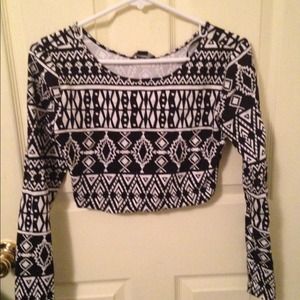 Long sleeve crop top